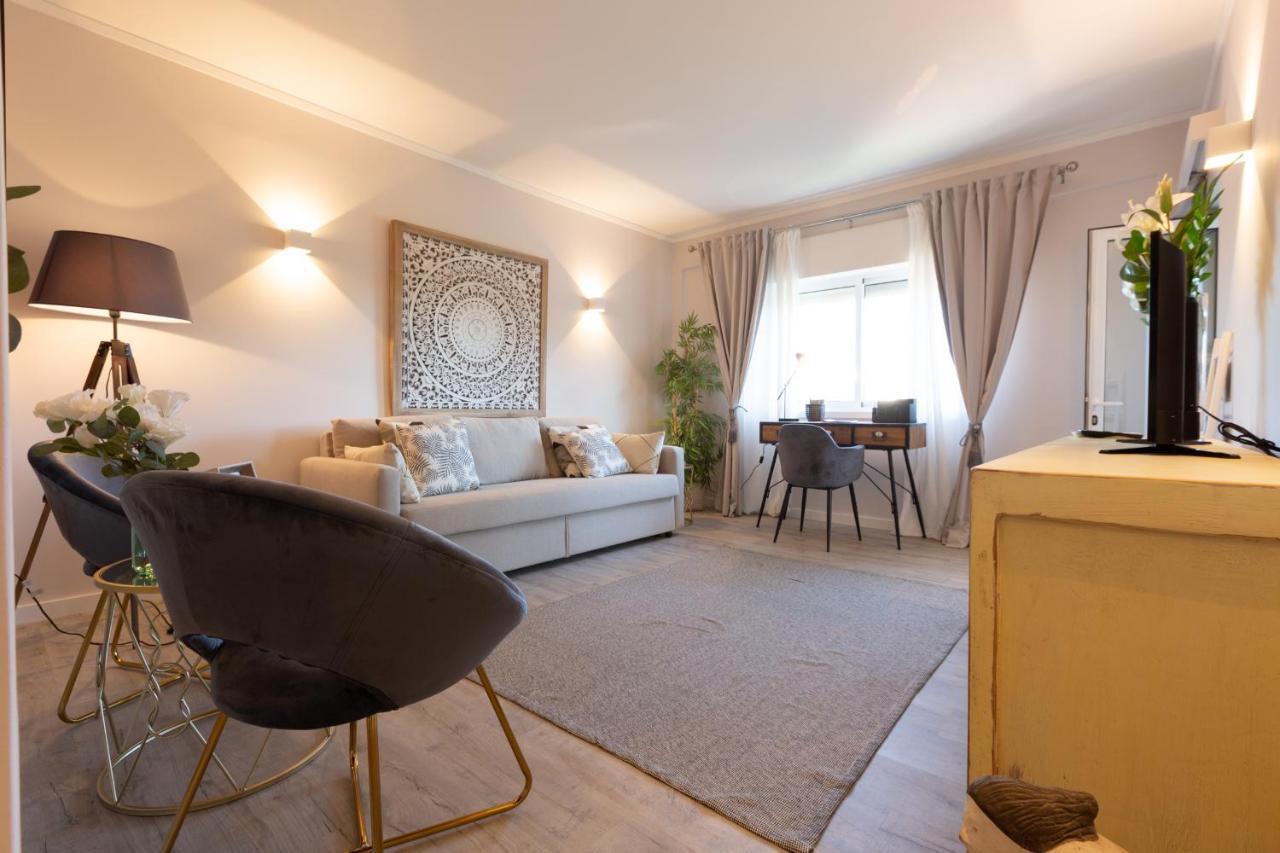 Beachome4u3 Carcavelos (Lisbon)