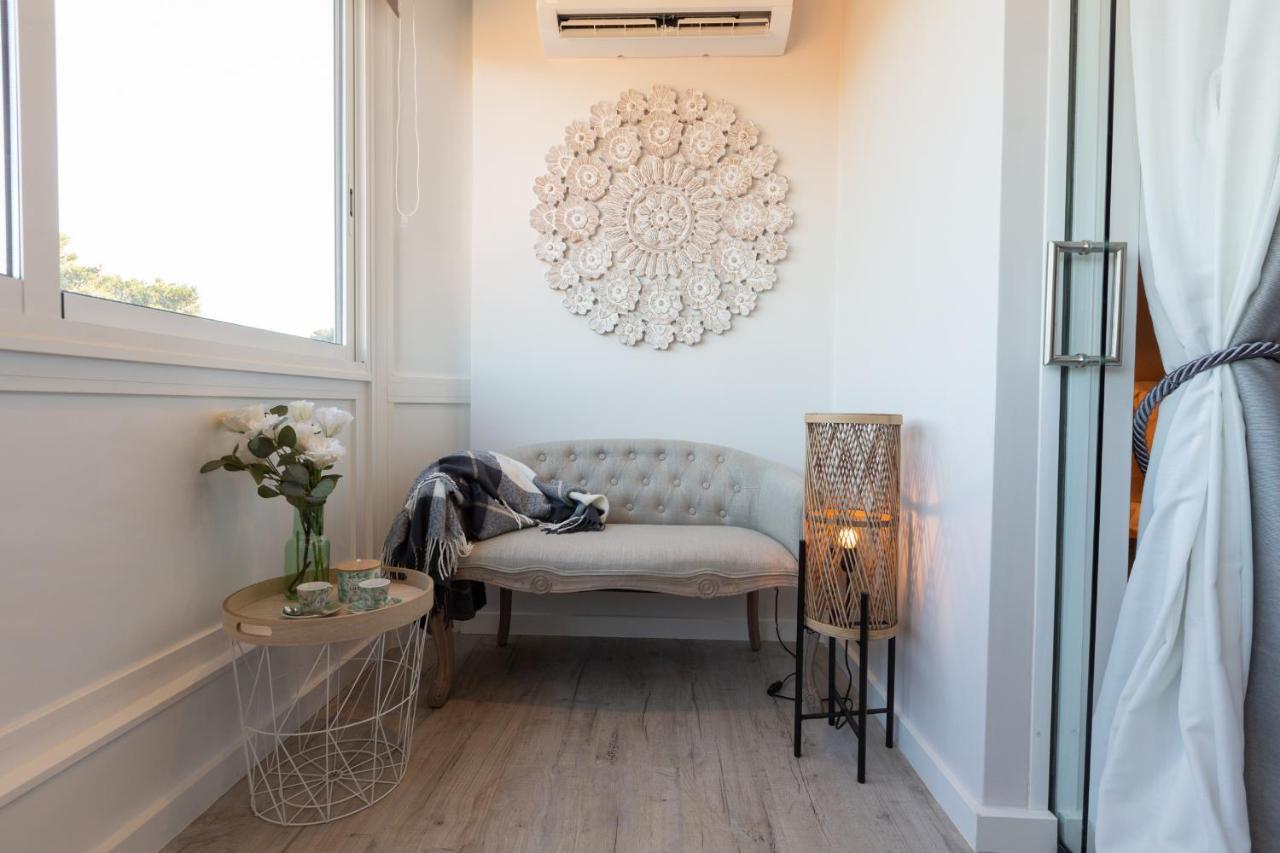 Beachome4u3 * Carcavelos (Lisbon)